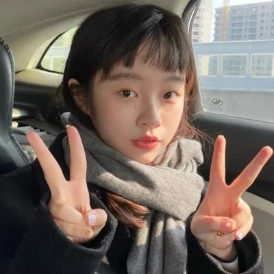 姹紫嫣红碧绿波